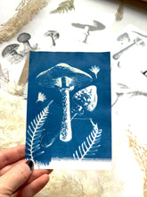 Load image into Gallery viewer, fungi & toadstool stencils